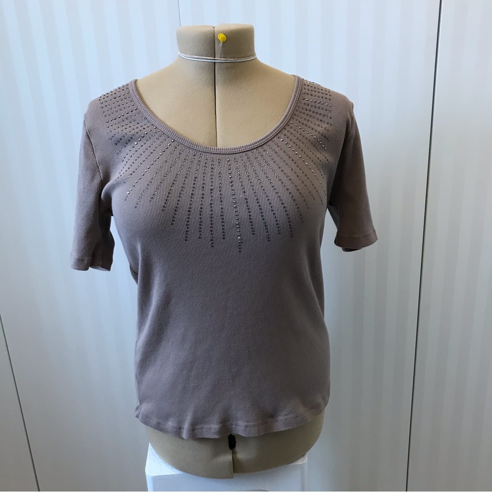 Ellen Tracey tan sunburst jewel pattern tee Size XL